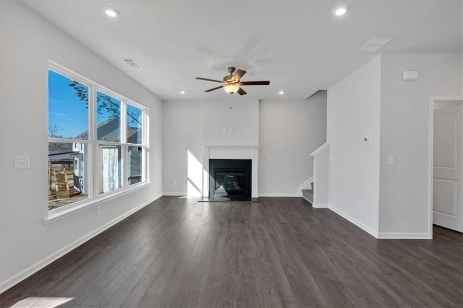 Spacious, unfurnished interior of a new home in Carter Grove, Cartersville (Image 23).