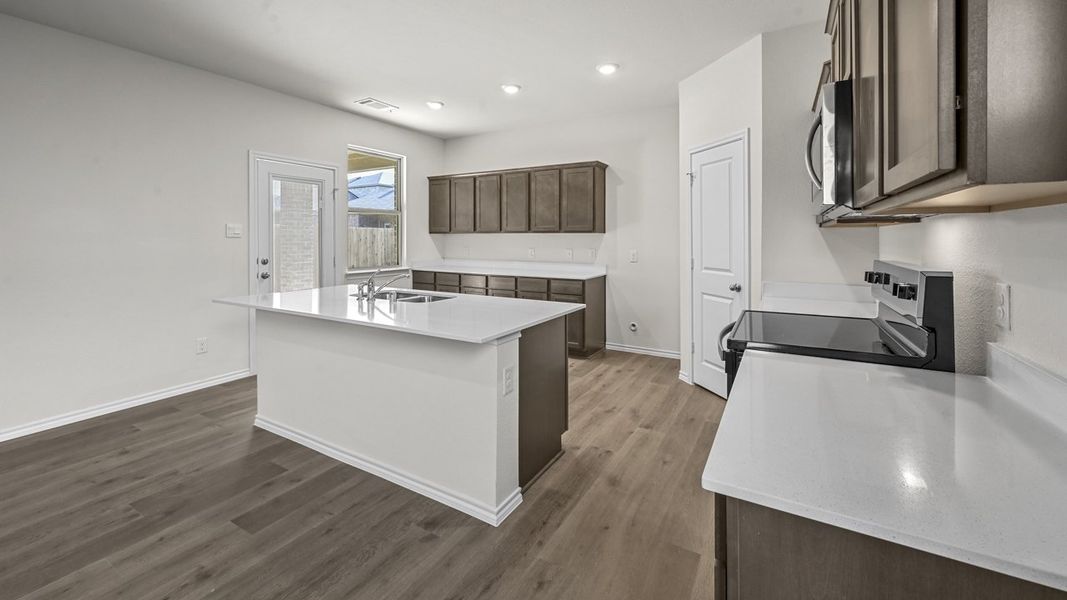 Furnished interior view inside a new home in Elevon, Lavon (Image 8).