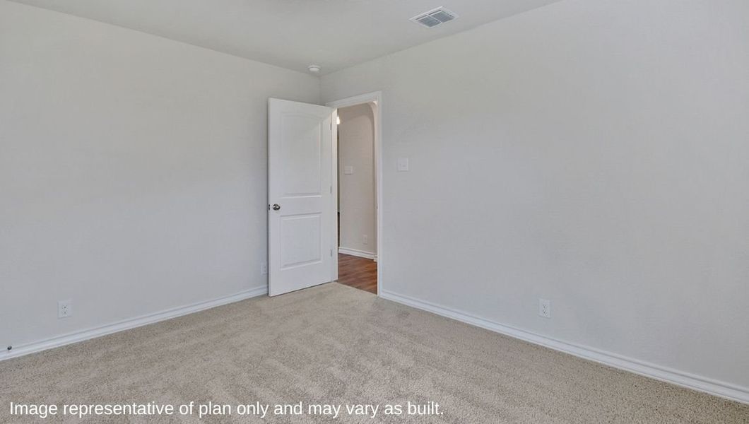 Spacious, unfurnished interior of a new home in Avenida, Converse (Image 11).