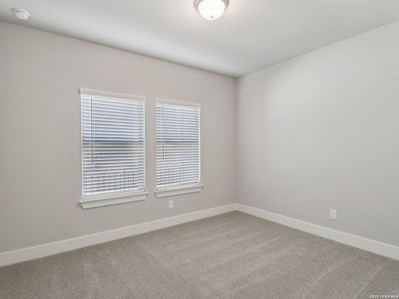 Spacious, unfurnished interior of a new home in , Marion (Image 12).