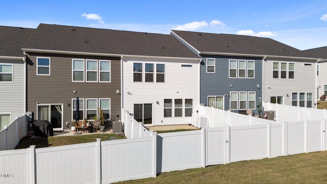 15-web-or-mls-DJI_20251016155141_0187_D 15-web-or-mls-DJI_20251016155141_0187_D