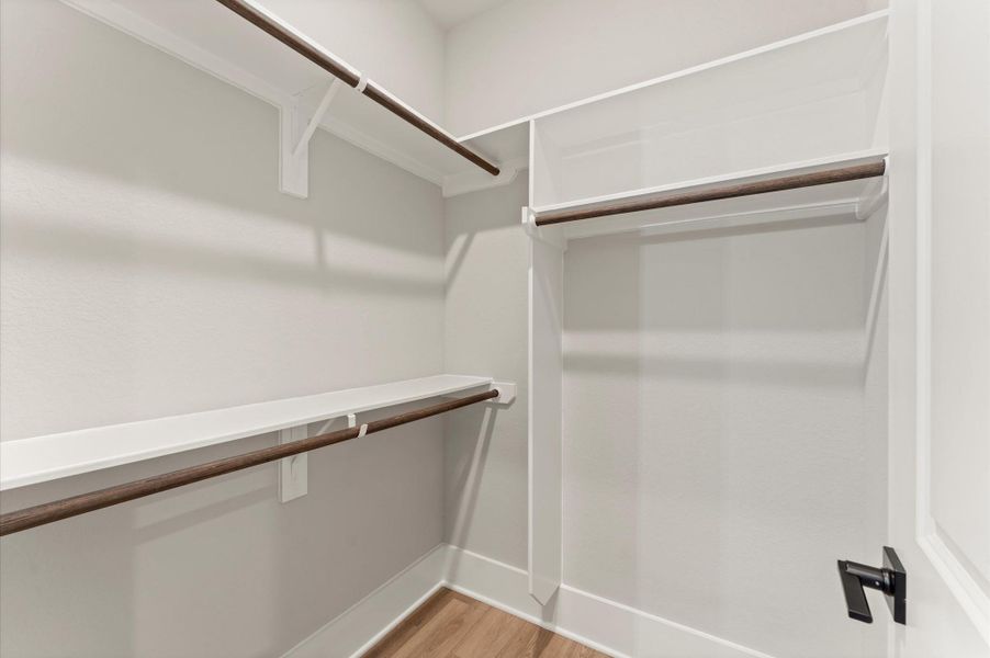 Spacious, unfurnished interior of a new home in , Houston (Image 18).