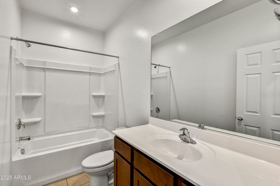 13-Bathroom 13-Bathroom