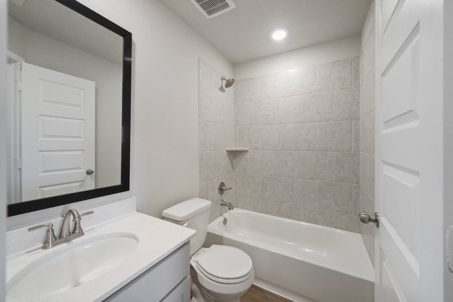 210 Valley Ranch Trail - Grant - Secondary Bathroom