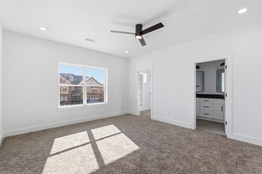 Spacious, unfurnished interior of a new home in , Grand Prairie (Image 15).