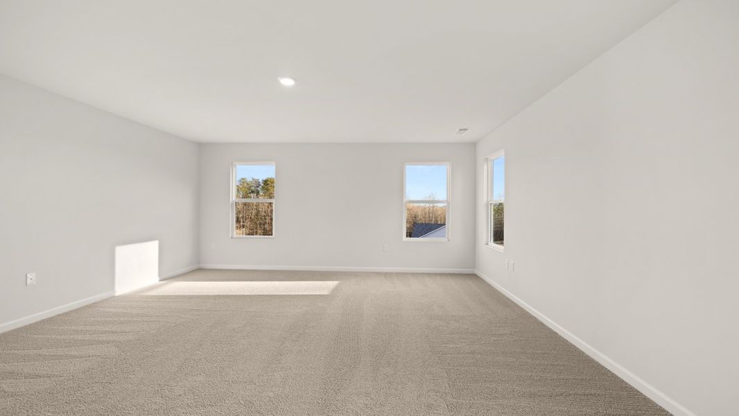 Spacious, unfurnished interior of a new home in Liberty Crossing, Braselton (Image 25).