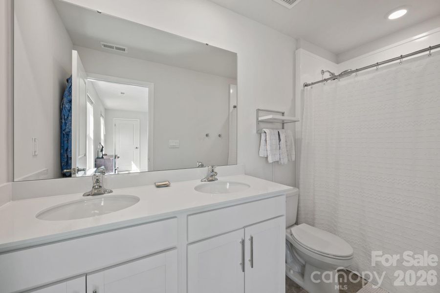 Image 28 of a home in . Image 28 of a home in .