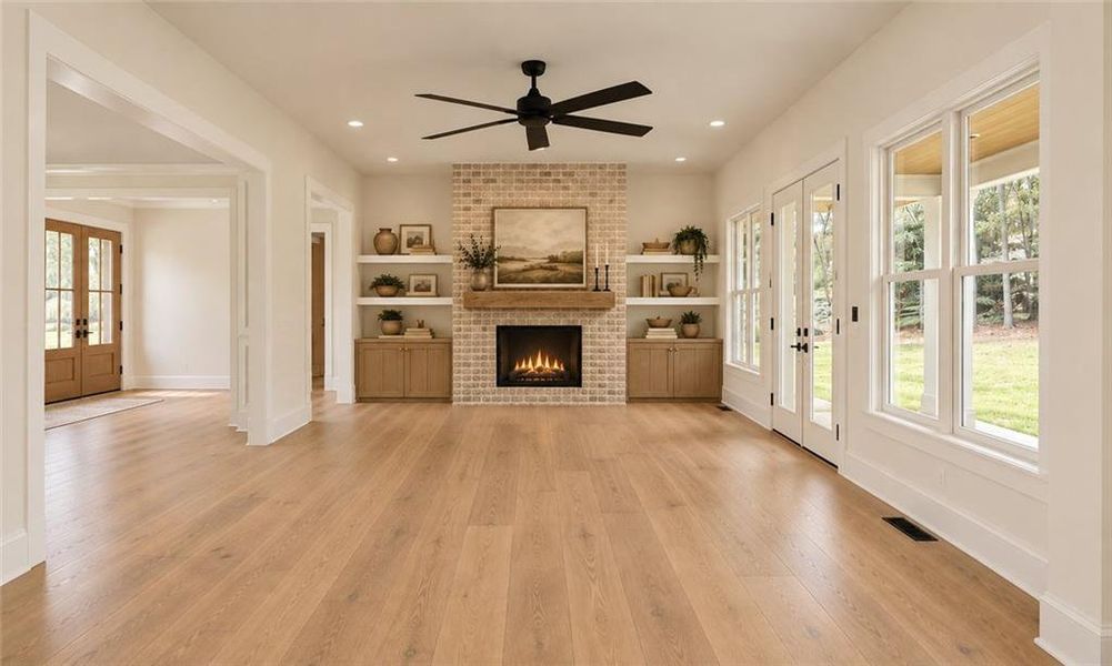 Spacious, unfurnished interior of a new home in , Clermont (Image 10).