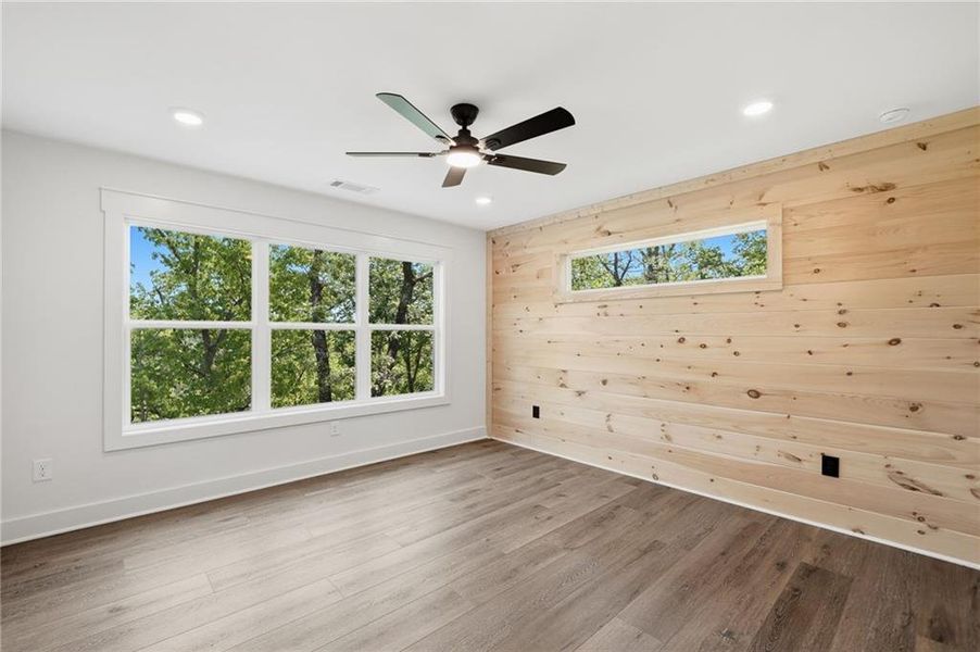 Spacious, unfurnished interior of a new home in , Ranger (Image 40).