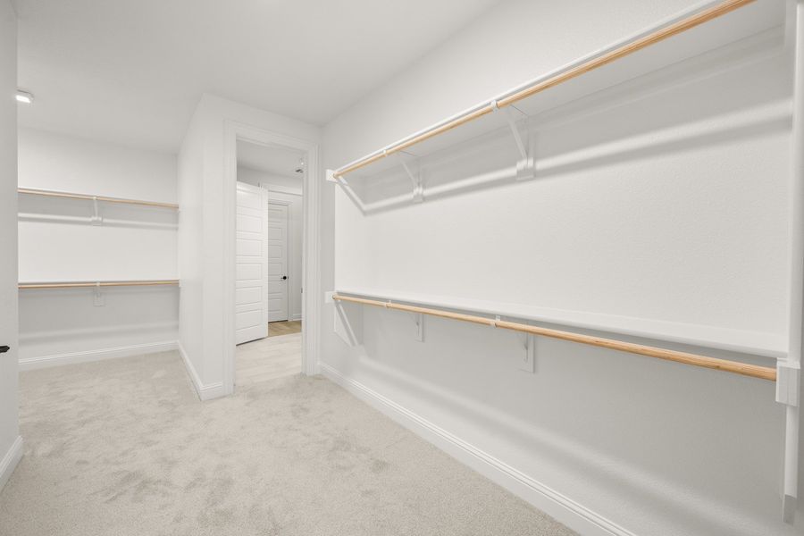 Spacious, unfurnished interior of a new home in Redden Farms, Midlothian (Image 26).
