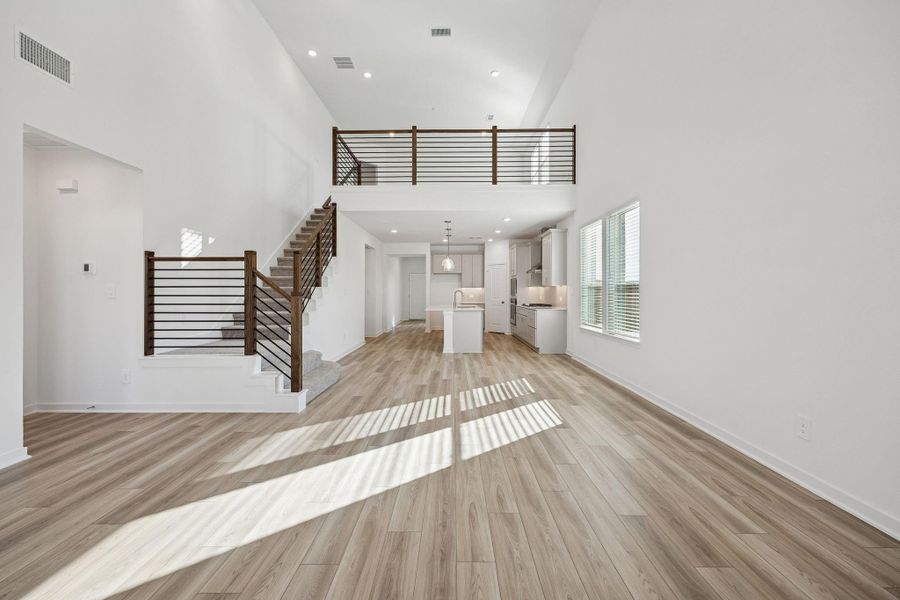 Spacious, unfurnished interior of a new home in Montgomery Bend, Montgomery (Image 27).