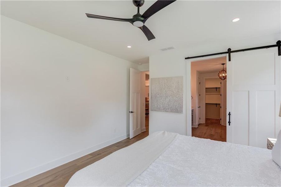 Image 36 of a home in .