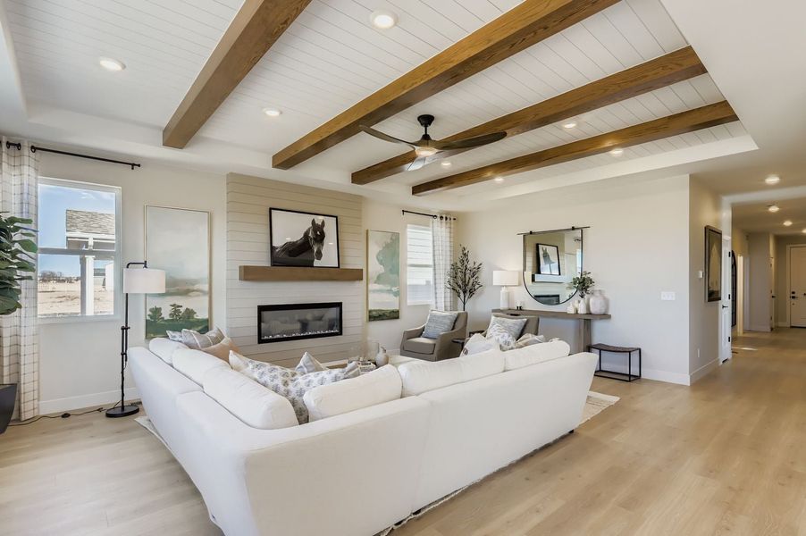 Silverthorne New Home in Bennett, CO.  - Slide 4