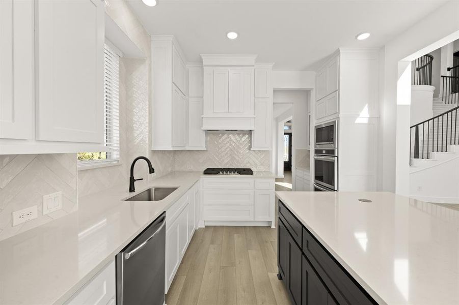 2100 Rockhopper-Kitchen-3 2100 Rockhopper-Kitchen-3