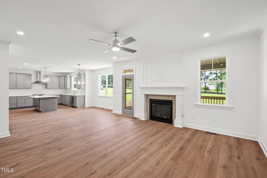 26051BA4-2D00-4CC0-8DF5-9F7C0E9D0AB8