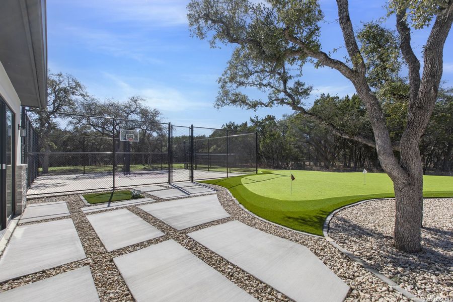 Community amenities in , Fair Oaks Ranch (Image 35).
