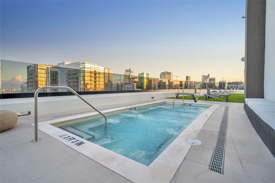 Community amenities in , Miami (Image 65).