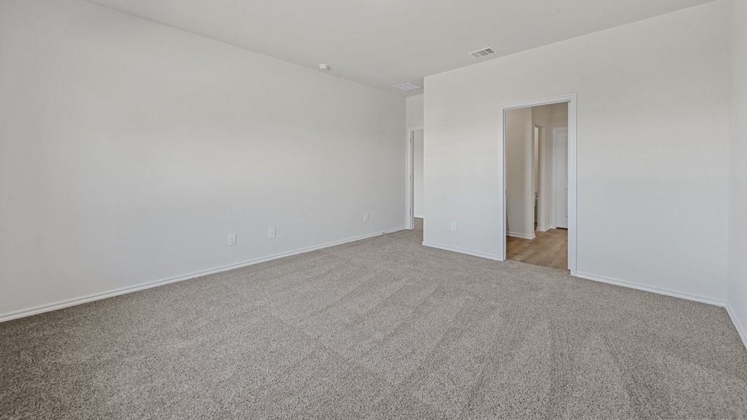 Spacious, unfurnished interior of a new home in Crane Crossing, Crandall (Image 19).