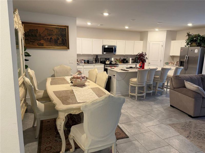 Furnished interior view inside a new home in , Winter Haven (Image 19).