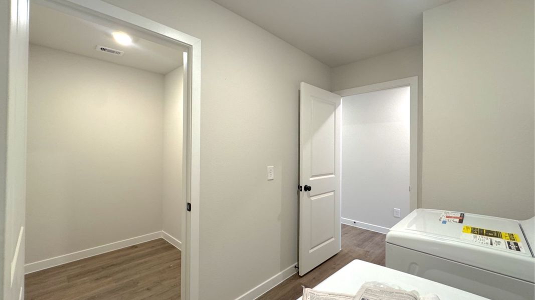 Spacious, unfurnished interior of a new home in King's Landing, Corpus Christi (Image 19).