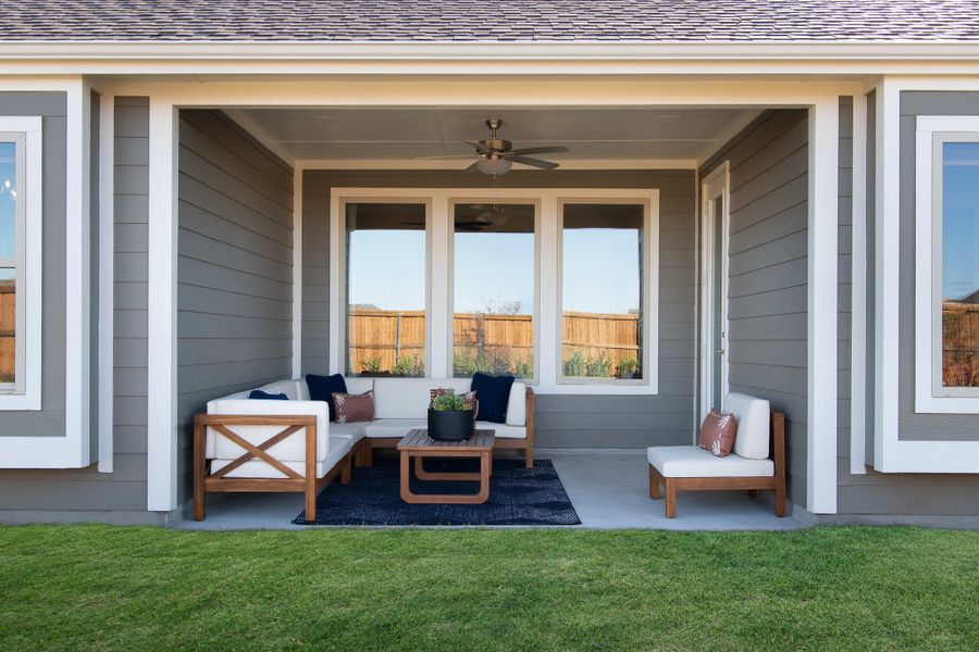 Representative exterior details of a home built from the Mila by Tri Pointe Homes in The Meadows, Denton (Image 3).