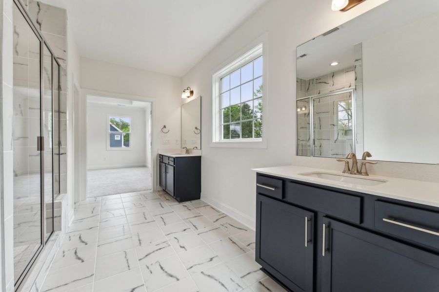 30- HHHunt Homes Mason Primary Bathroom