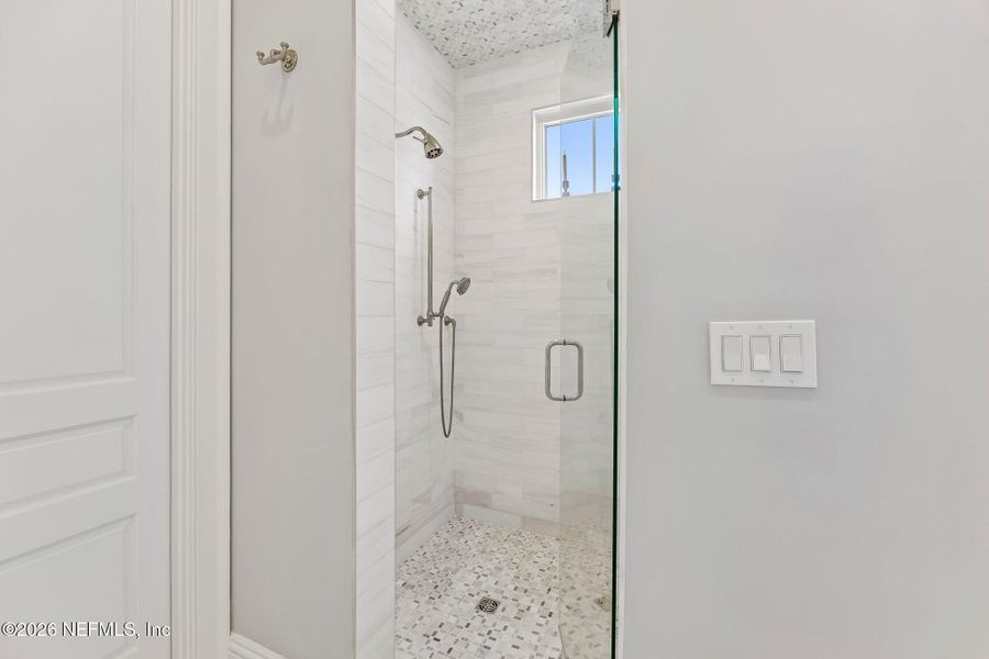 Image 82 of a home in .