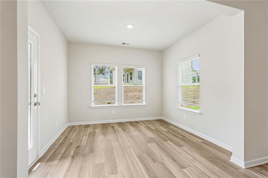 Spacious, unfurnished interior of a new home in Northwoods at Mirror Lake, Villa Rica (Image 26).