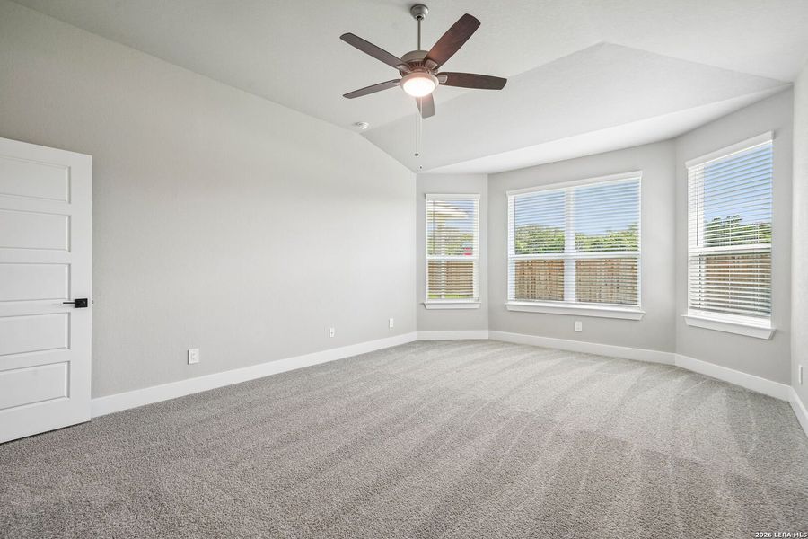 Spacious, unfurnished interior of a new home in Sagebrooke - Classic Series, San Antonio (Image 20).