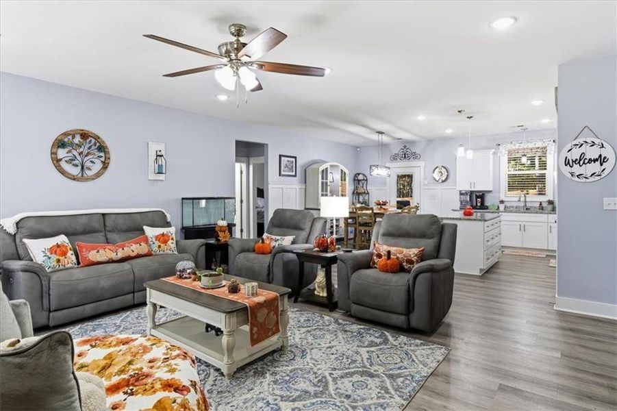 Furnished interior view inside a new home in , Cedartown (Image 15).