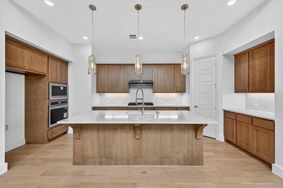 Furnished interior view inside a new home in Sandbrock Ranch, Aubrey (Image 12).