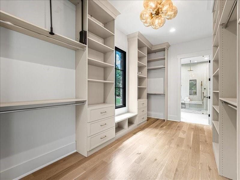 Furnished interior view inside a new home in , Alpharetta (Image 59).