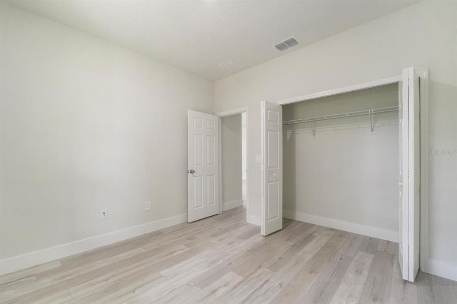 Spacious, unfurnished interior of a new home in , Dunnellon (Image 26). Spacious, unfurnished interior of a new home in , Dunnellon (Image 26).