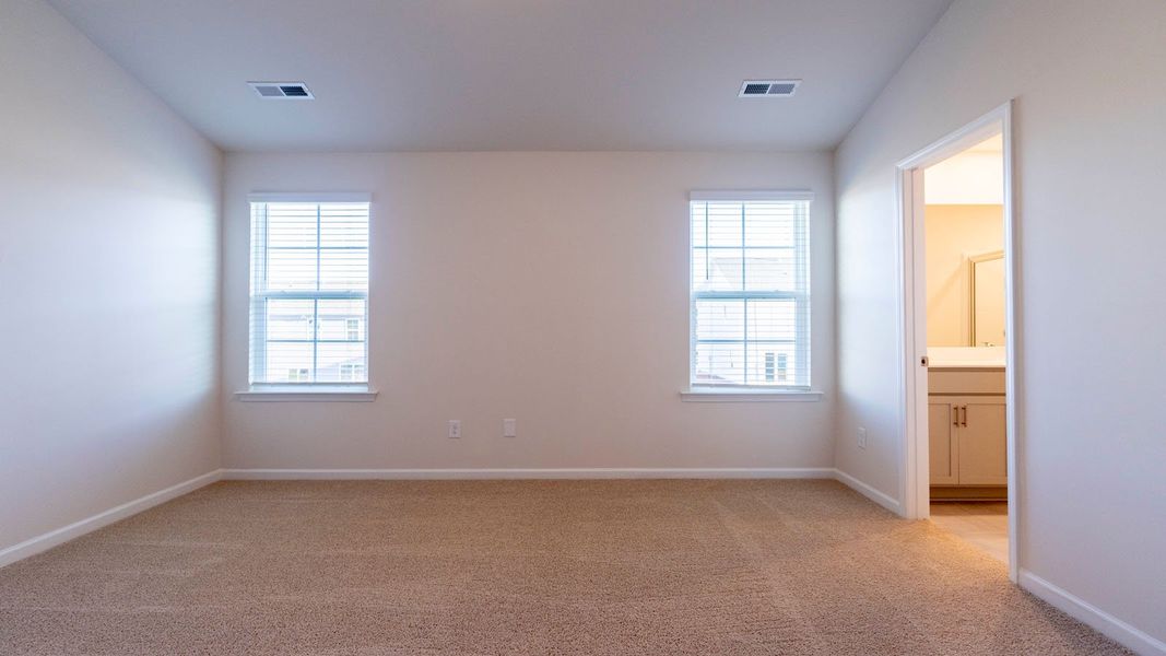 Spacious, unfurnished interior of a new home in Middleton, Greensboro (Image 22).