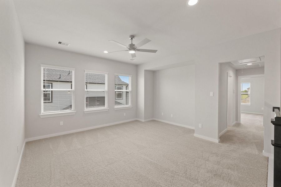 Spacious, unfurnished interior of a new home in Briarwood Crossing, Rosenberg (Image 11). Spacious, unfurnished interior of a new home in Briarwood Crossing, Rosenberg (Image 11).