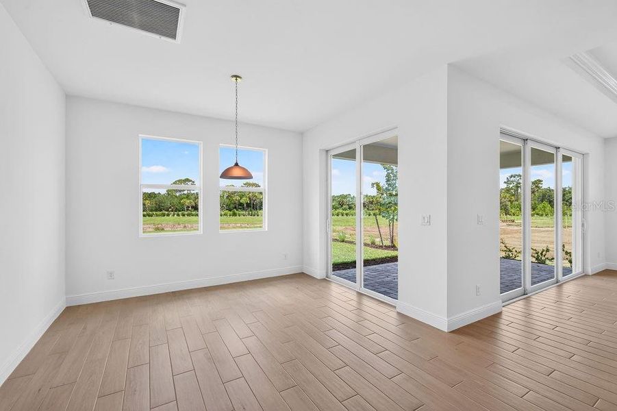 Spacious, unfurnished interior of a new home in The Sanctuary – Royal Collection, Punta Gorda (Image 17). Spacious, unfurnished interior of a new home in The Sanctuary – Royal Collection, Punta Gorda (Image 17).