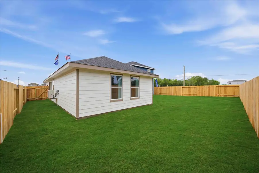 Exterior details and patio area of a home in Pineapple Square, Houston (Image 3). Exterior details and patio area of a home in Pineapple Square, Houston (Image 3).