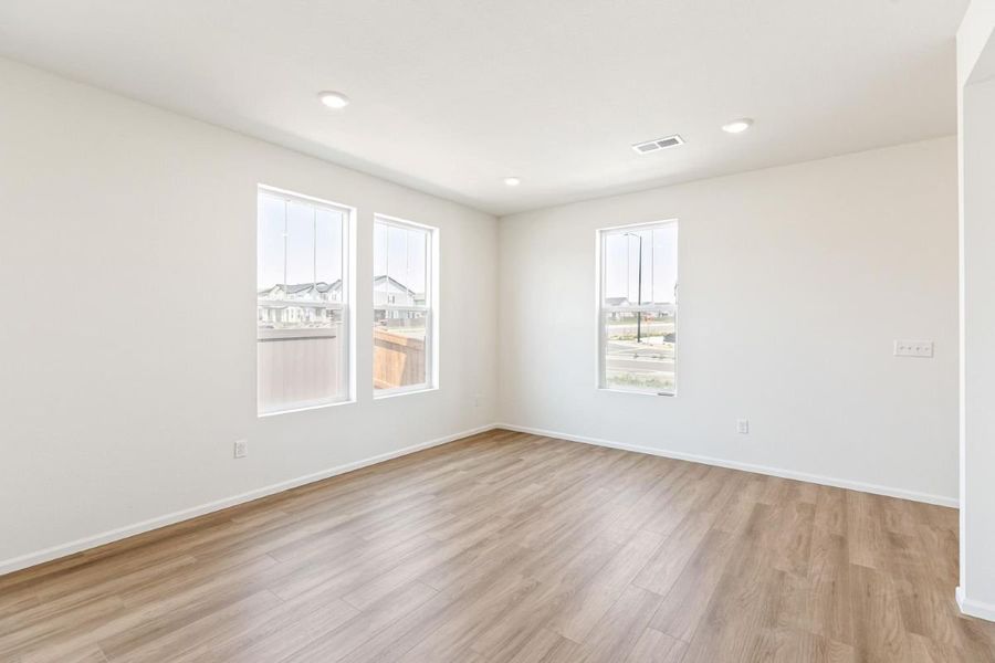 Spacious, unfurnished interior of a new home in Sky Ranch Villas, Watkins (Image 15).
