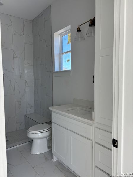 Furnished interior view inside a new home in , New Braunfels (Image 5).