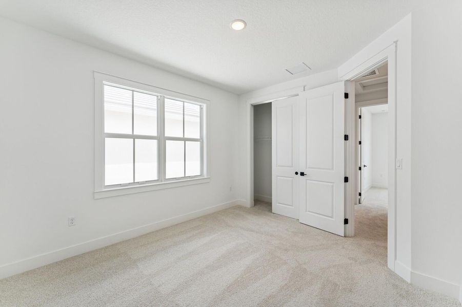 Spacious, unfurnished interior of a new home in , Stuart (Image 38).