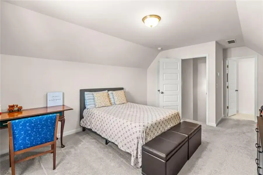 Furnished interior view inside a new home in Allen Manor, Hoschton (Image 16). Furnished interior view inside a new home in Allen Manor, Hoschton (Image 16).