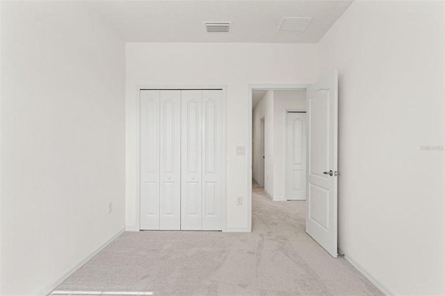 Spacious, unfurnished interior of a new home in , Bradenton (Image 35).