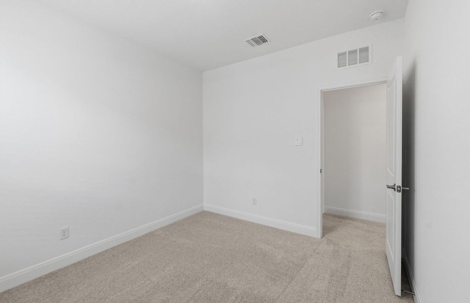 Spacious, unfurnished interior of a new home in Patterson Ranch, Georgetown (Image 34).