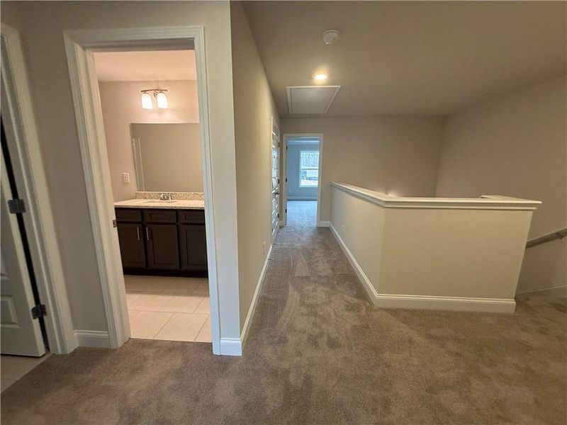 Spacious, unfurnished interior of a new home in , Gainesville (Image 17).