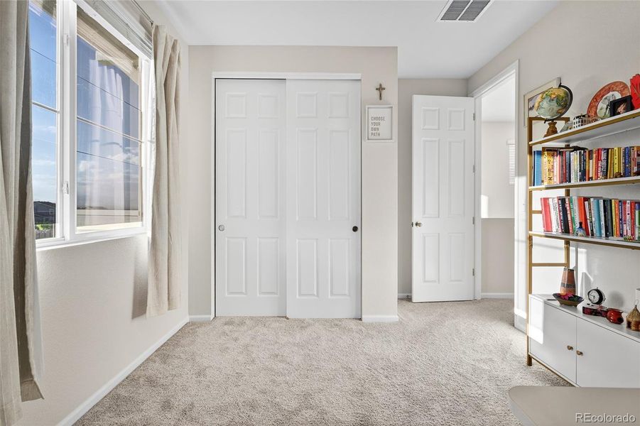 Spacious, unfurnished interior of a new home in , Aurora (Image 21).