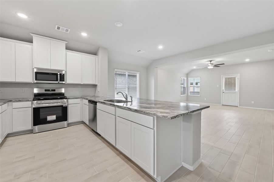 Furnished interior view inside a new home in Grand Magnolia, Magnolia (Image 10).