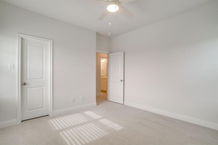 Spacious, unfurnished interior of a new home in Walsh, Fort Worth (Image 34). Spacious, unfurnished interior of a new home in Walsh, Fort Worth (Image 34).
