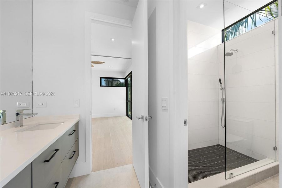 Furnished interior view inside a new home in , Fort Lauderdale (Image 52).