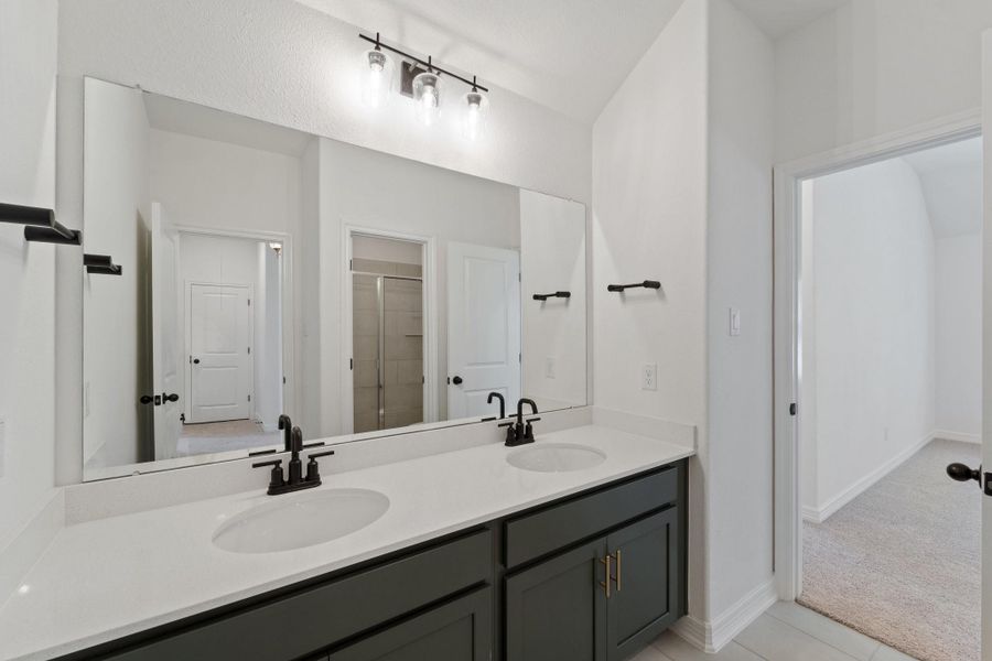 Note: Sample product photo. Actual exterior and interior selections may vary by homesite. Photo may be virtually staged