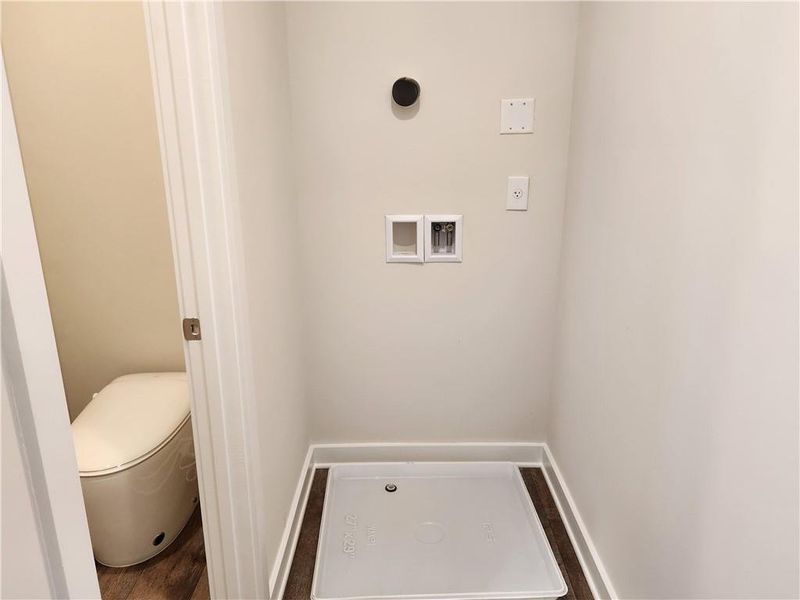 Spacious, unfurnished interior of a new home in Southern Hills, McDonough (Image 14).